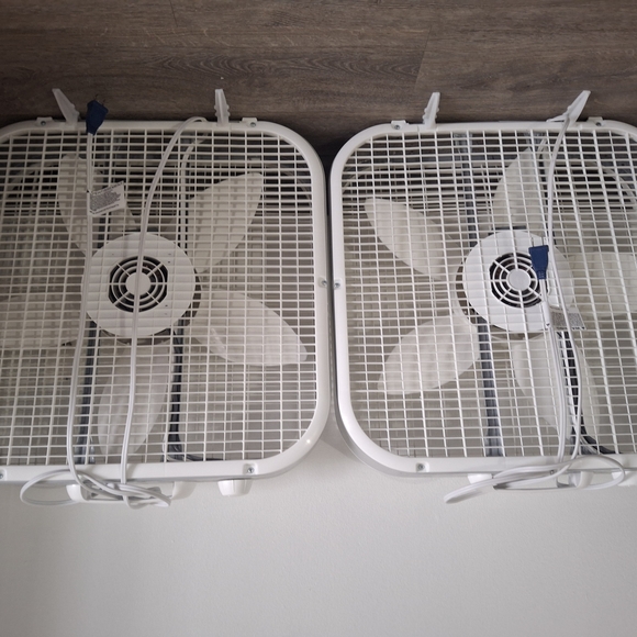White Box Fans - Picture 1 of 3